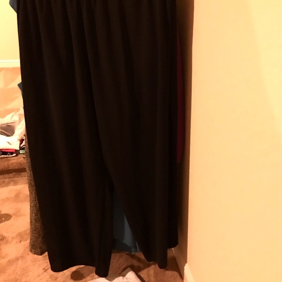 Drap front knit pants, no pockets, elastic band - Picture 4 of 6